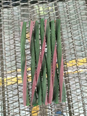 Peralatan Ekstrusi Makanan Hewan Ekstrusi Garis Tunggal Untuk Mengolah Makanan Ringan Anjing Makanan Hewan Peliharaan